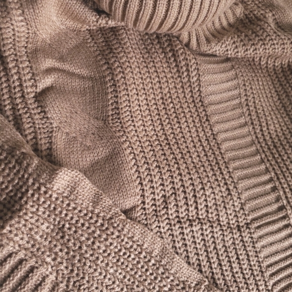 NEW Chunky Mixed Cable Knit Turtleneck Sweater Dress Tan Camel - Picture 8 of 10